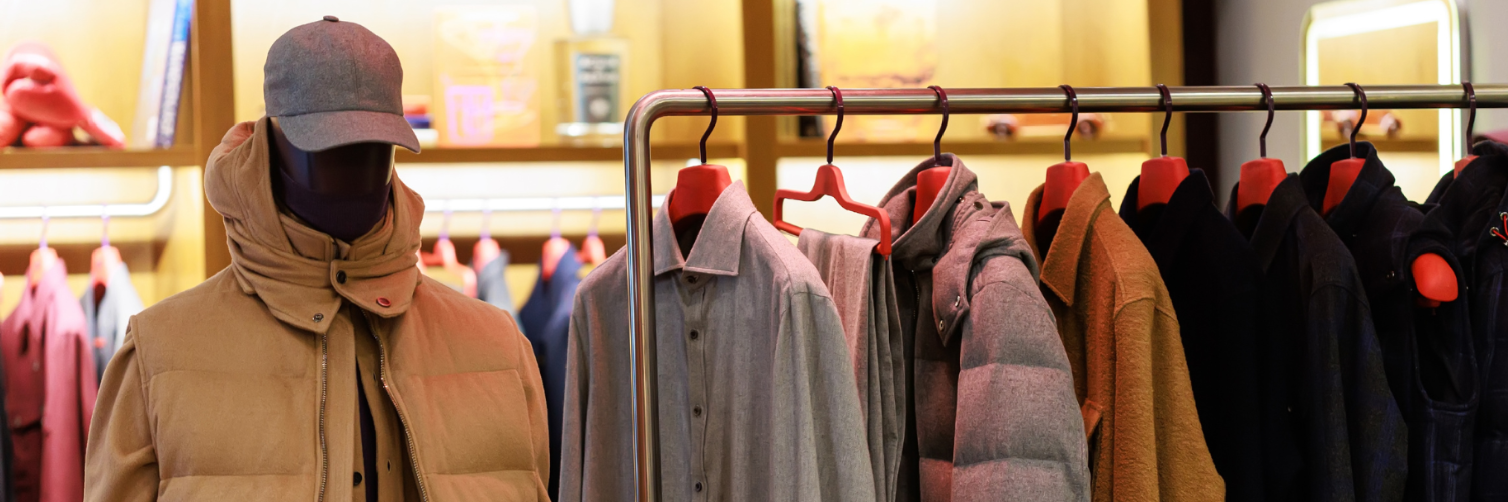 Vaatteet omalla Logolla