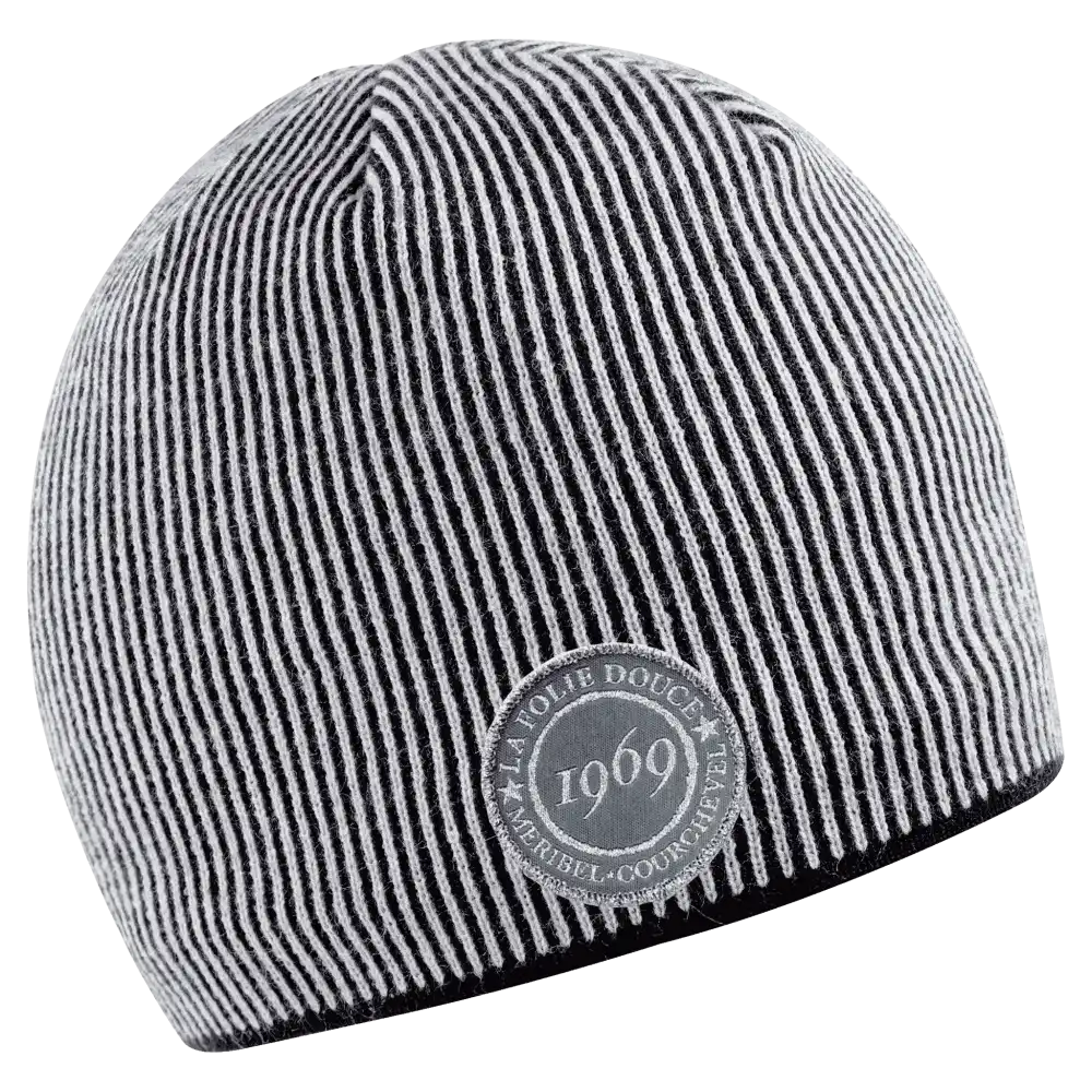 Stripe Pipo omalla logolla (coFEE 3013) - Väri valkoinen kangasmerkki logo