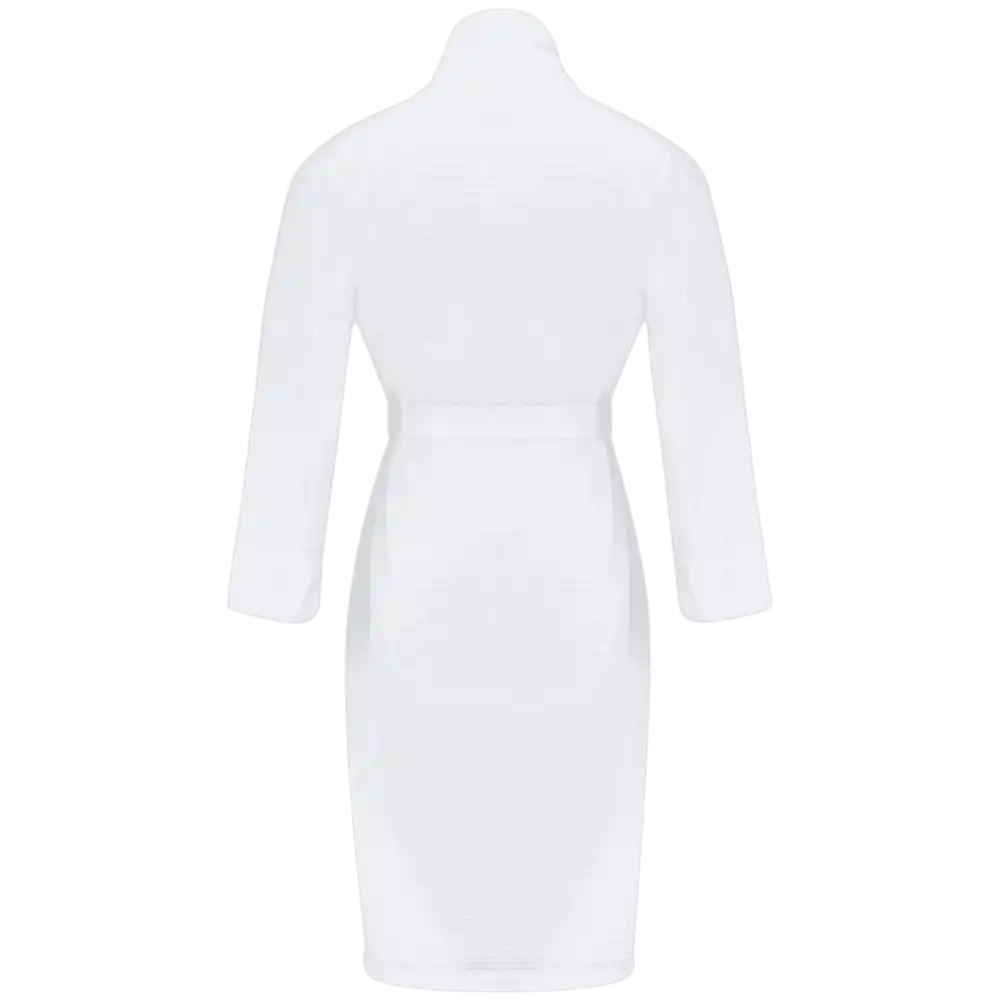 Valkoisen Queen Anne -kylpytakin selkäpuoli ja huolitellut leikkaukset