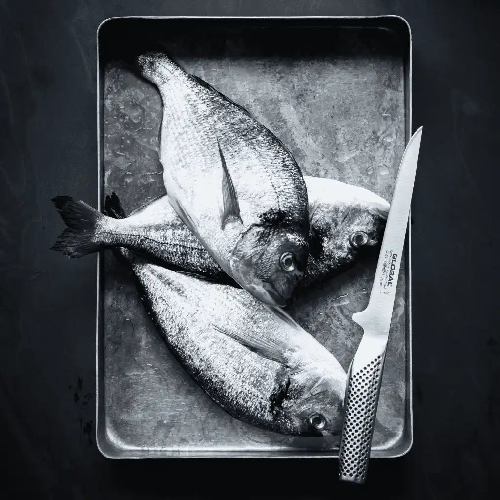 Global G-21 fileointiveitsi valmiina tuoreiden kalojen fileointiin