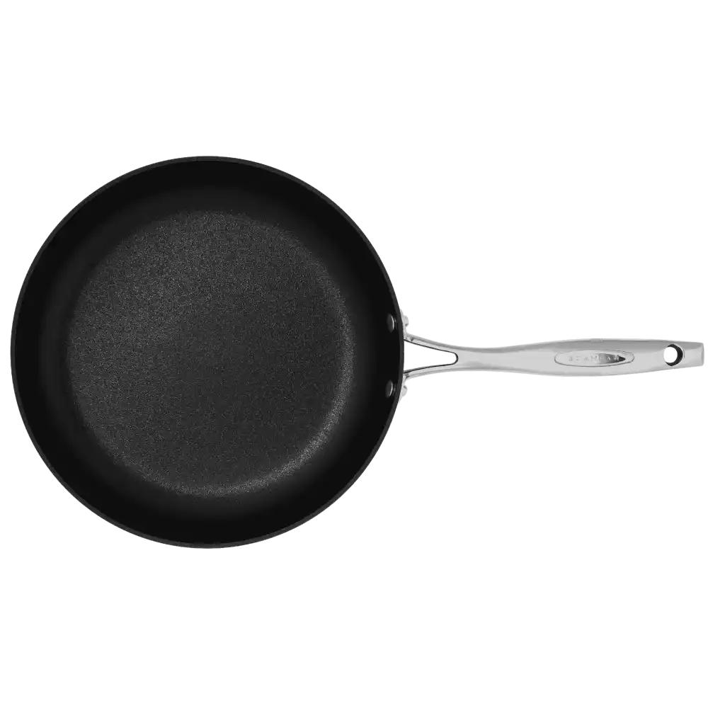 Scanpan HaptIQ 28cm paistinpannu ylhäältä, ergonominen kahva