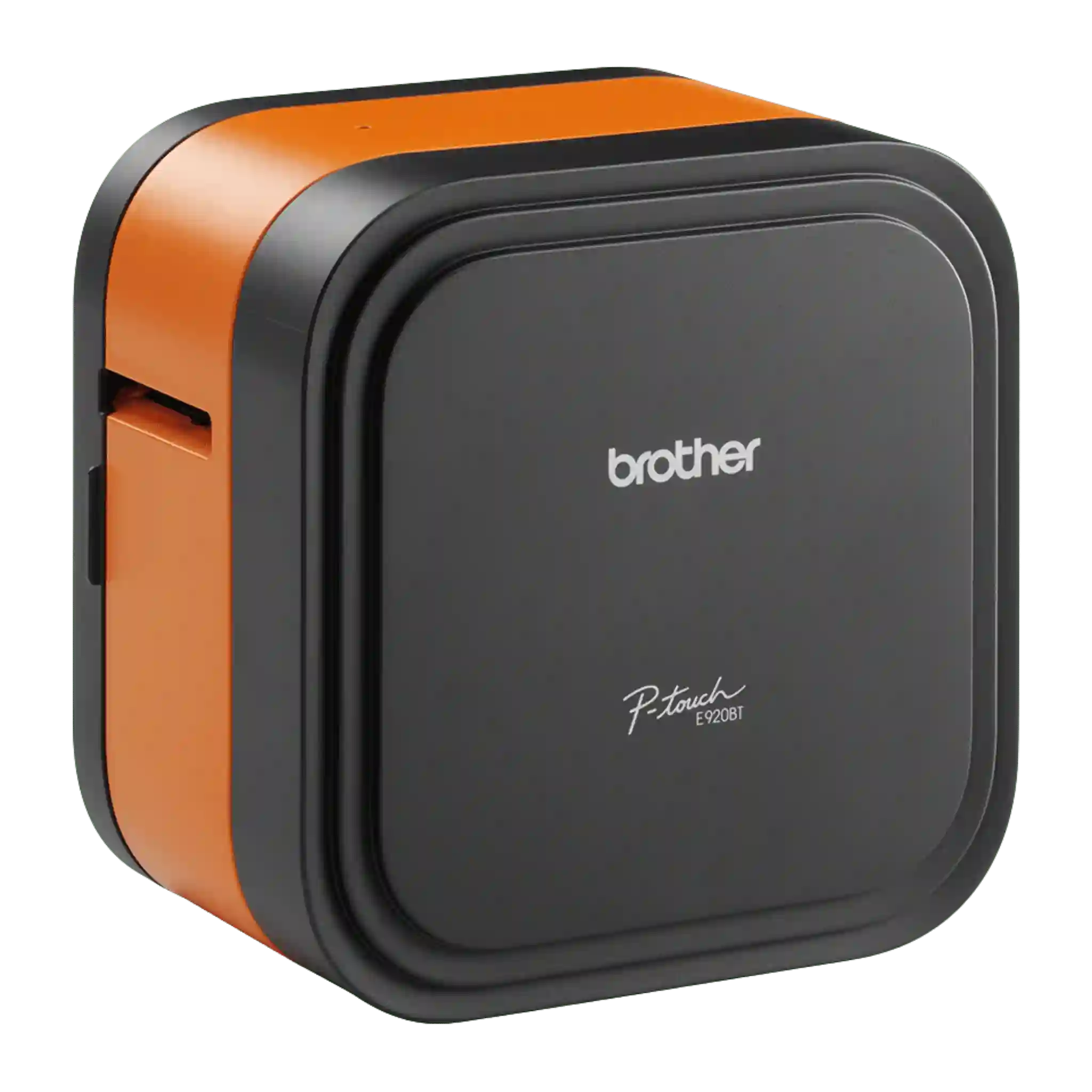 Brother PT-E920BT CUBE Pro tarratulostin edestä vasemmalta – USB-C ja Bluetooth, ammattikäyttöön