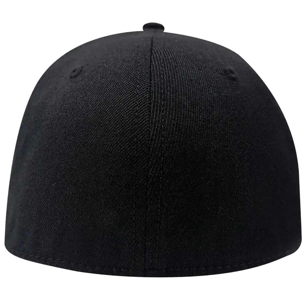 Sabbot Flex fitted lippalakki logolla – takaa kuvattu, elastic fit ilman säätöä, musta suoralippa