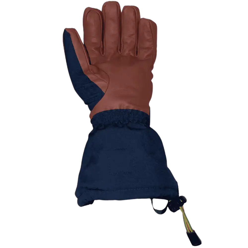 Sapmi Edition -sormikkaan kestävä vuohennahkainen kämmenosa takaa hyvän pidon