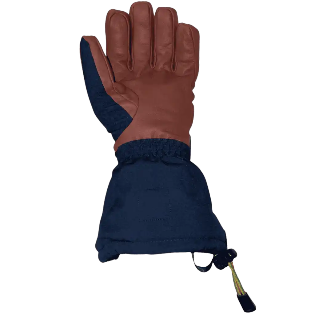 Sapmi Edition -sormikkaan kestävä vuohennahkainen kämmenosa takaa hyvän pidon