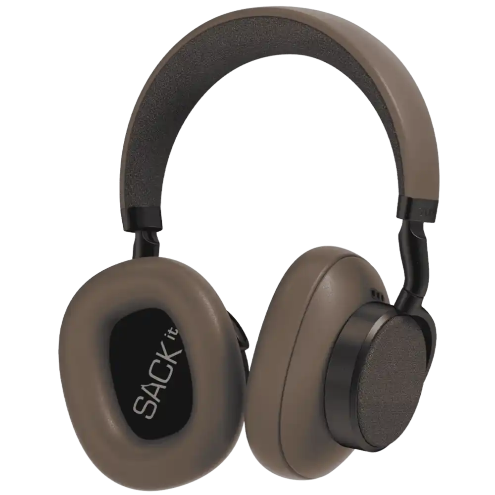 Lähikuva ruskeista SACKit Touch 400 -kuulokkeiden korvakupista ja Kvadrat Revive -kankaasta