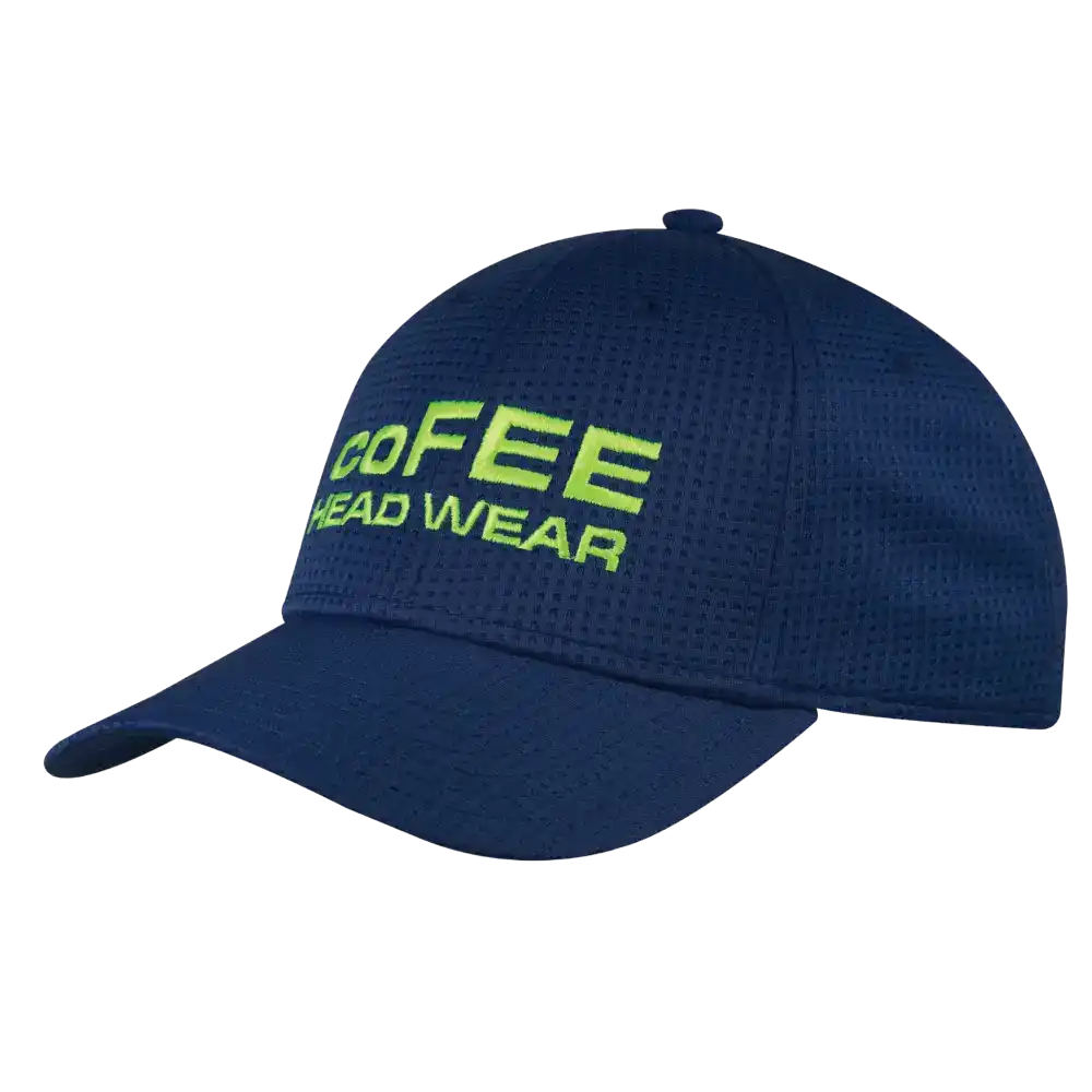 Cool feeling Lippalakki brodeerattu omalla logolla.