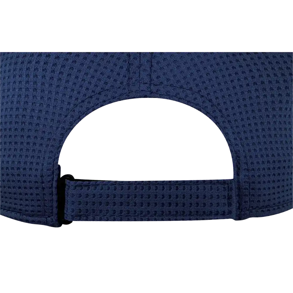 Cool Feeling viilentÀvÀ lippis logolla, lÀhikuva takaa koon sÀÀdöstÀ