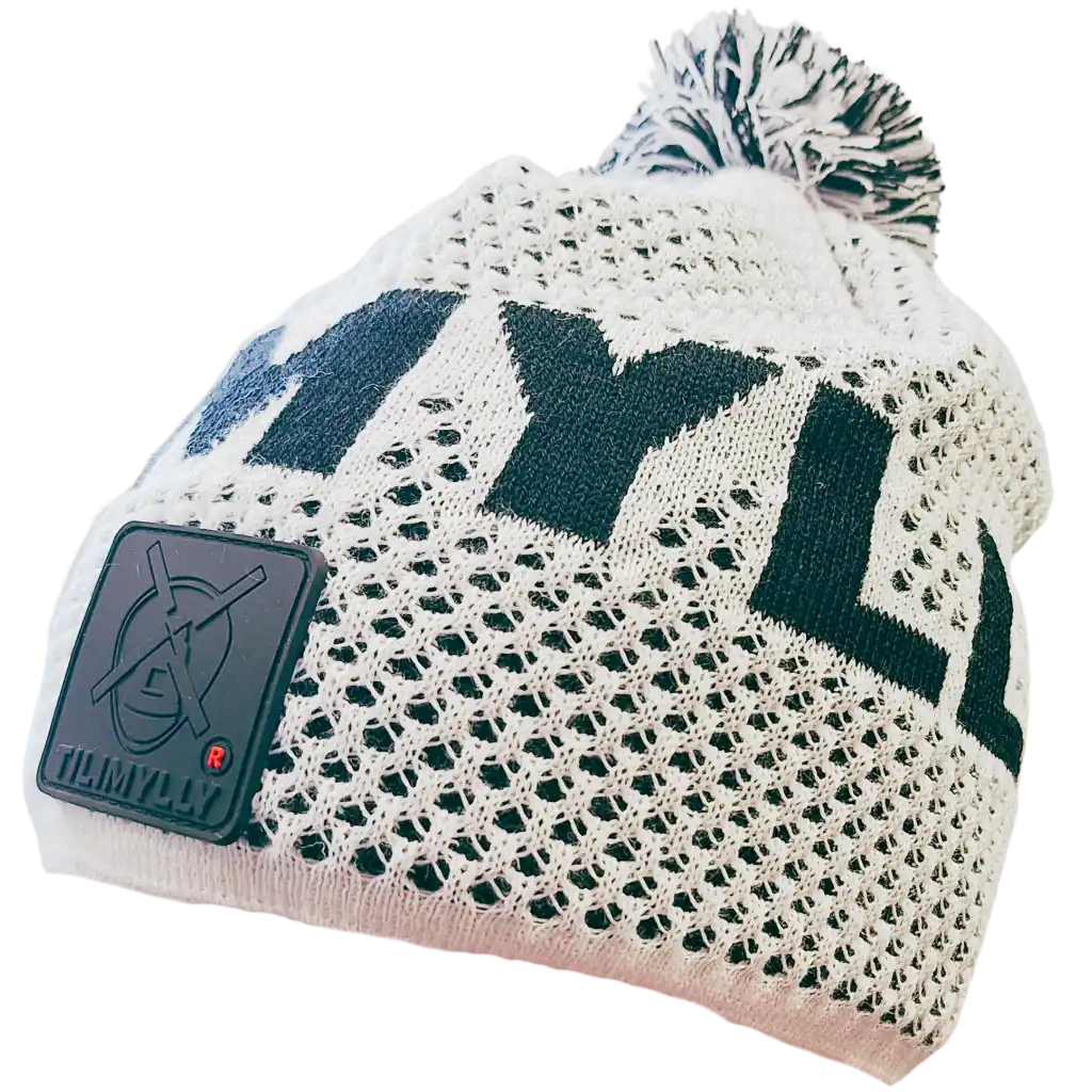 Kumimerkki malli pipoon omalla logolla. Zigi Zagi Oy