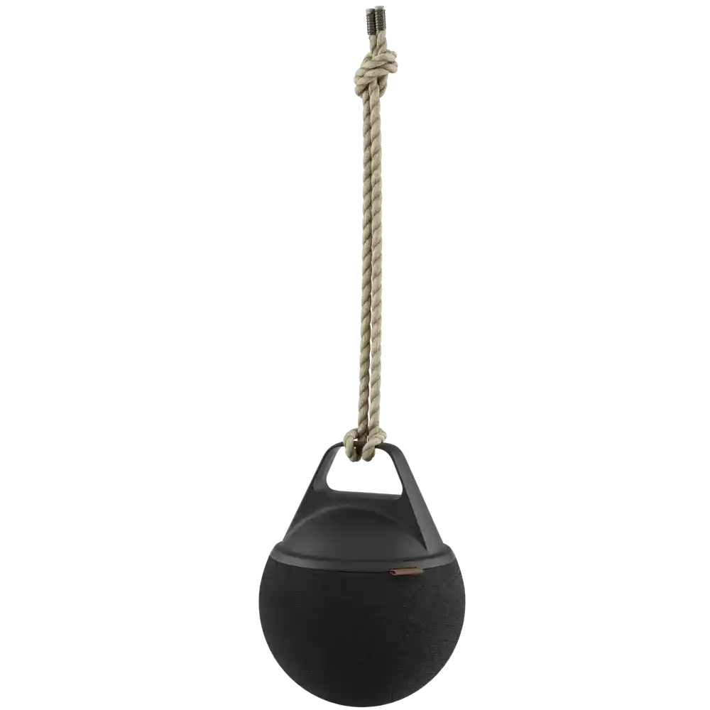 SACKit Play ulkokaiutin ja sen kantamiseen tarkoitettu hamppuköysi esiteltynÀ