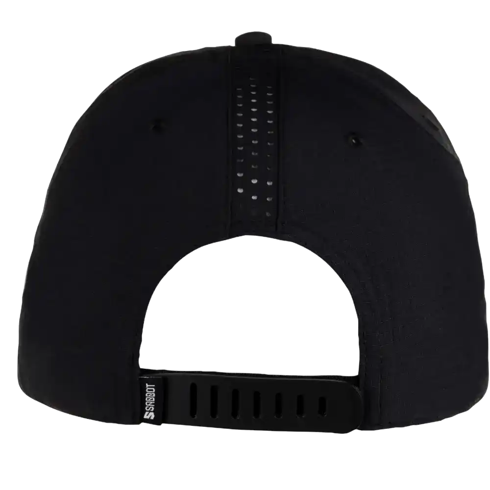 Sabbot Sport urheilulippis omalla logolla, väri Musta. Kuva takaa.