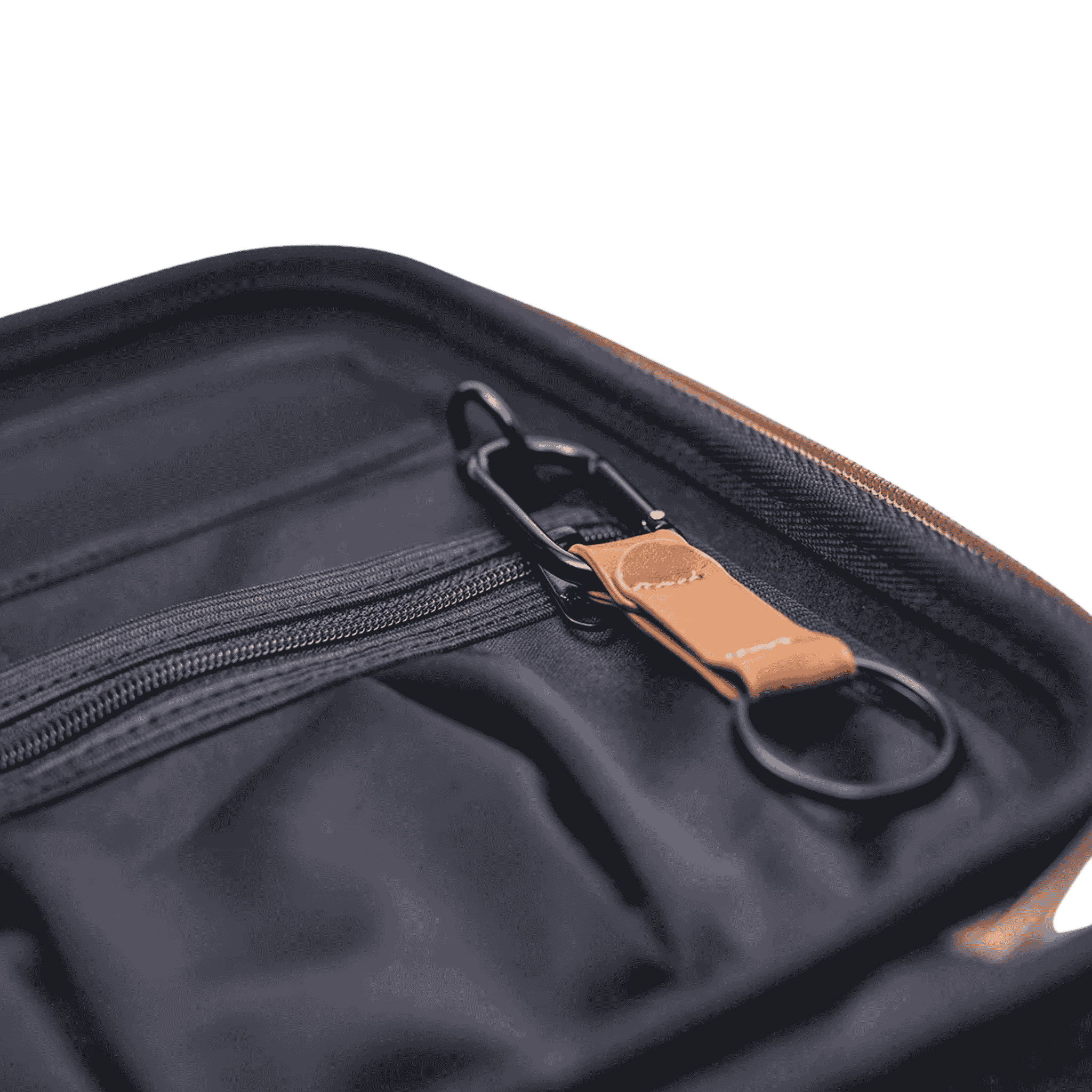 SACKit CARRYit kotelon sisäpuolen yksityiskohta: RFID-suojaus ja avaimenperä