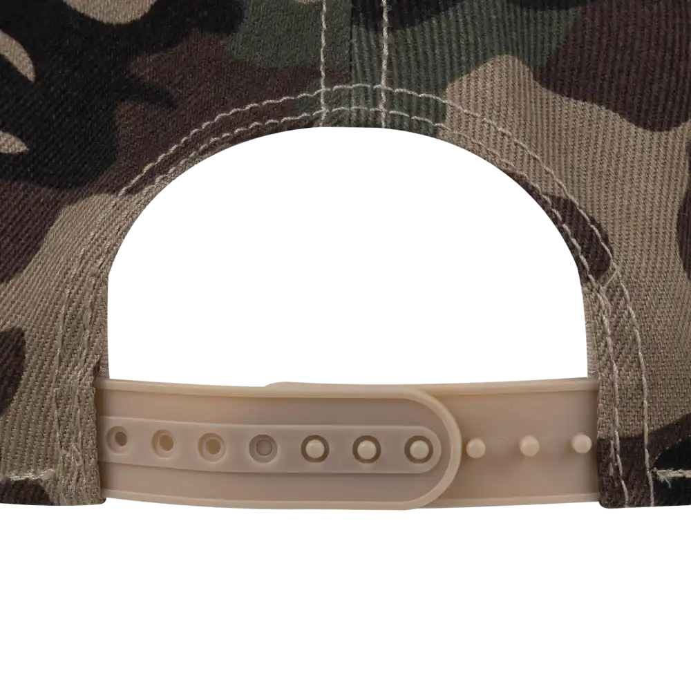 Snapback solid lähikuva kustomoitavasta takakiinnityksestä