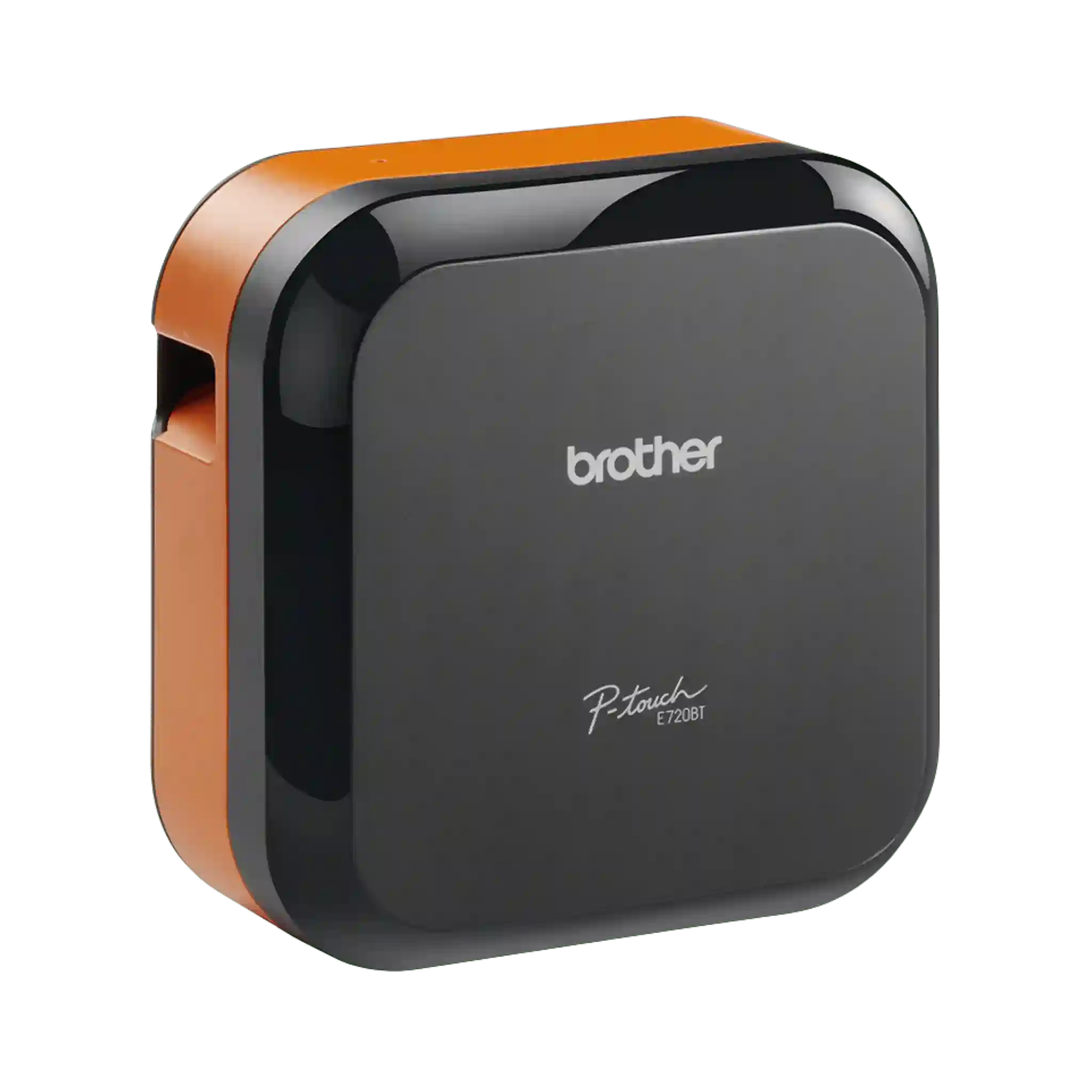 Brother PT-E720BT CUBE Pro -tarratulostin edestä vasemmalta.