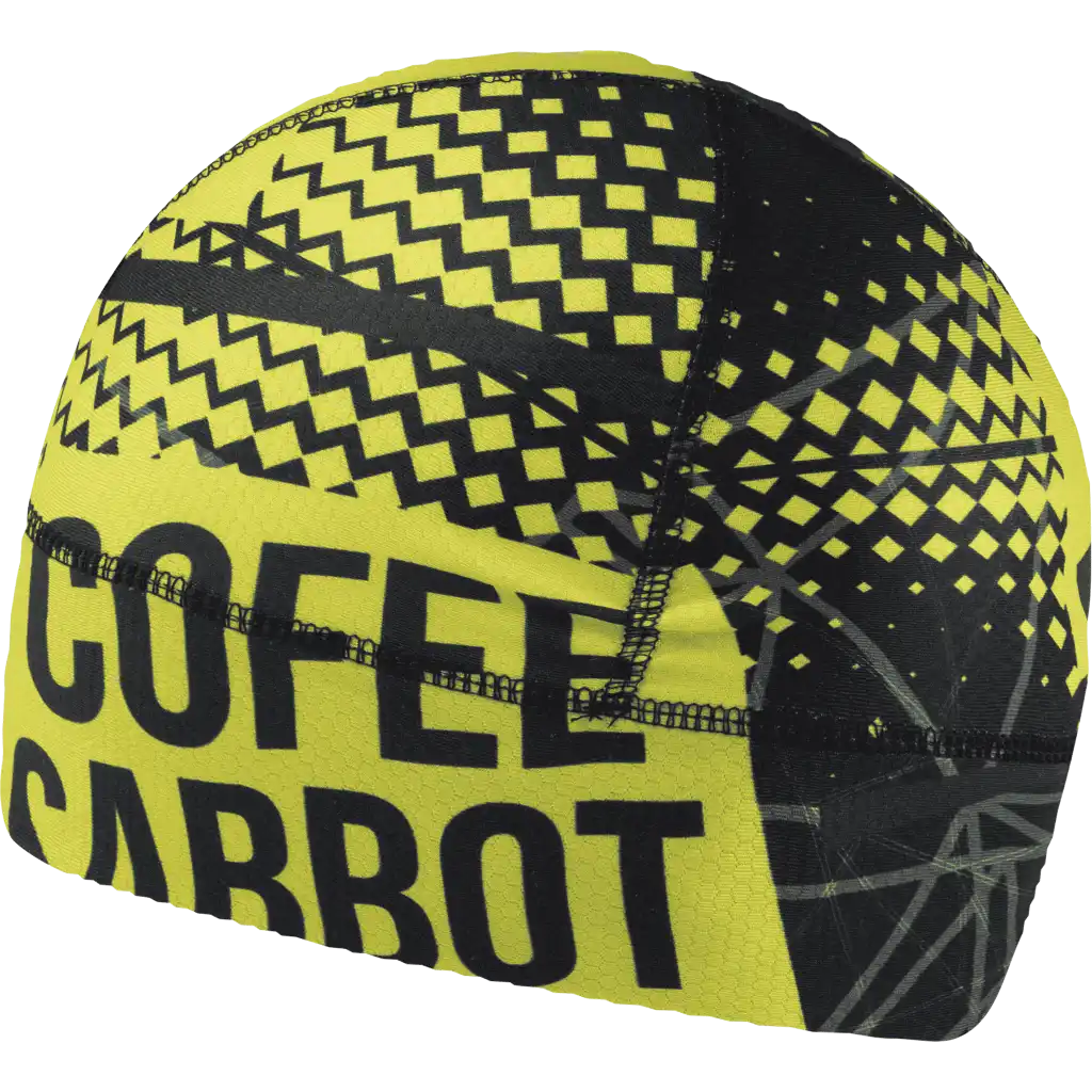 Vertailu teknisen urheilupipon omalla logolla kahdesta materiaalivahvuudesta: kevyt LIGHT 